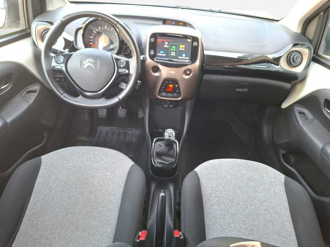 Citroën C1 VTI 72 S&S 5 PUERTAS ORIGINS  - Foto 2