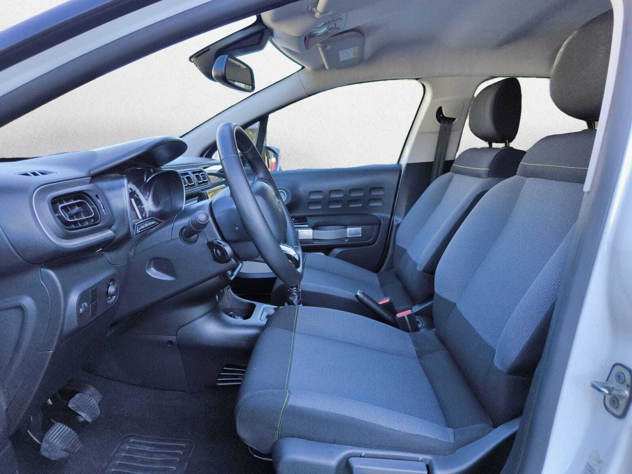 Citroën C3 SHINE BLUE HDI 100 CV  - Foto 2