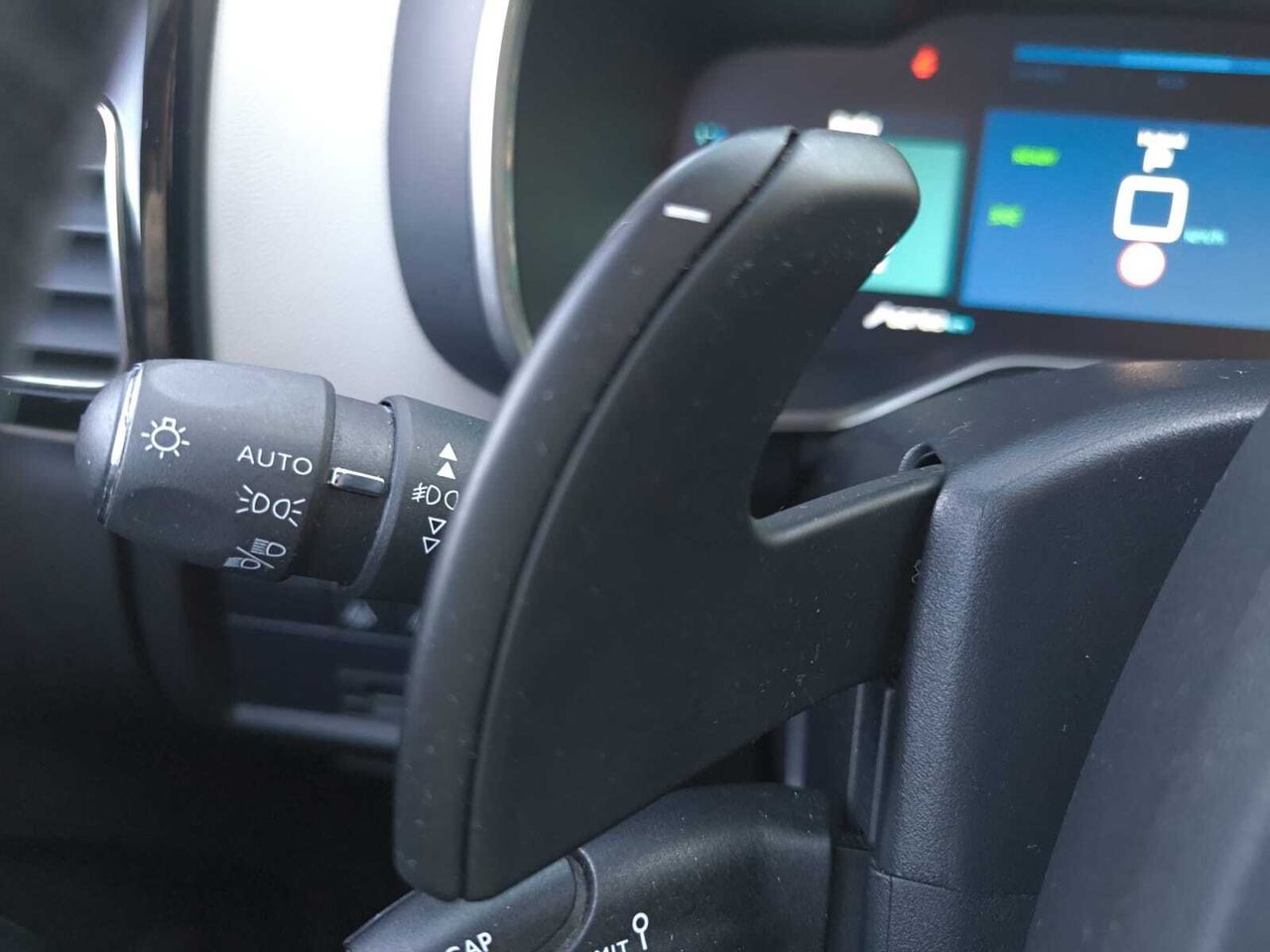 Citroën C5 Aircross HYBRID 225 e-EAT8 SHINE  - Foto 2