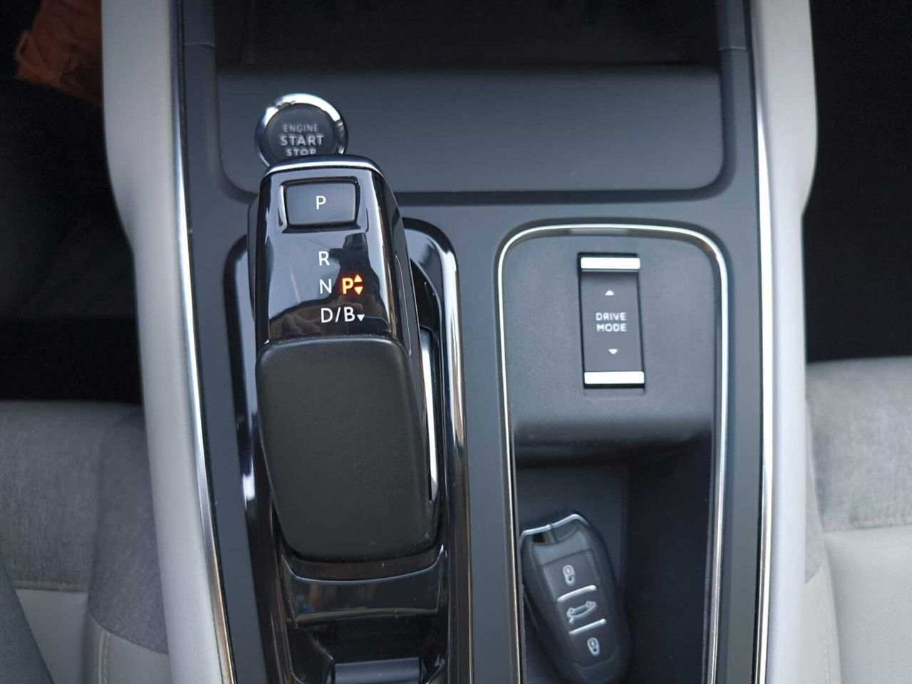 Citroën C5 Aircross HYBRID 225 e-EAT8 SHINE  - Foto 2