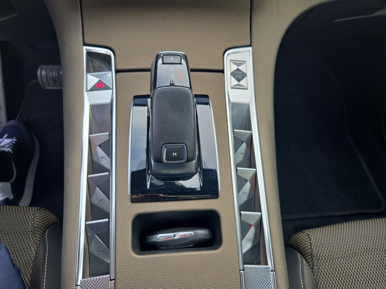 DS DS 7 Crossback BLUE DHI 130 AUT BASTILLE  - Foto 2