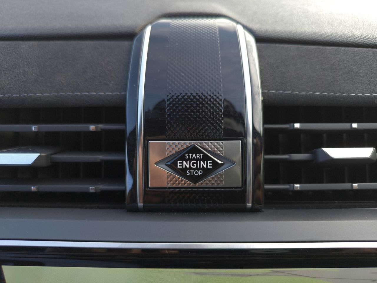 DS DS 7 CROSSBACK BLUE HDI 180 CV AUT PERFORMANCE LINE  - Foto 2