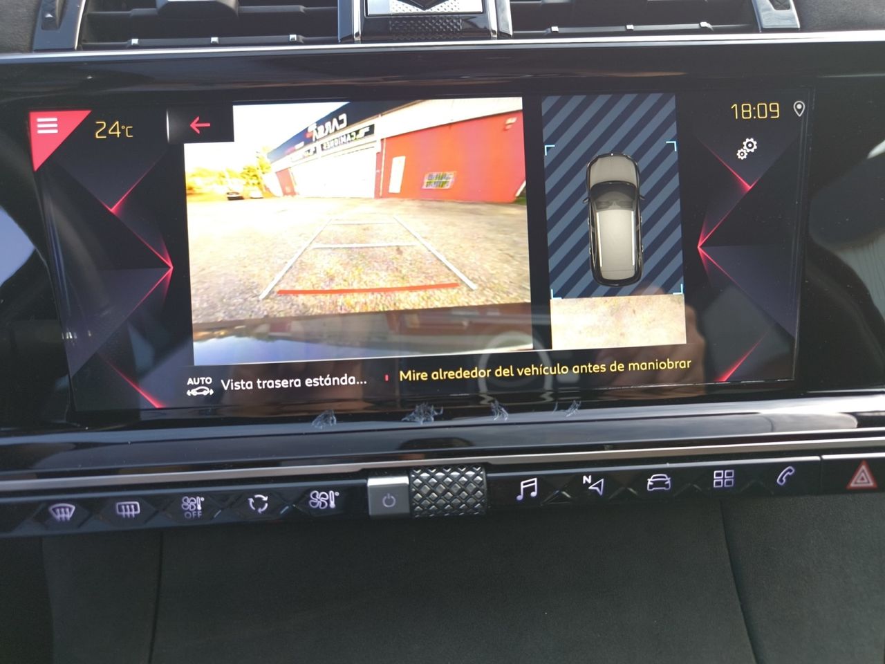 DS DS 7 CROSSBACK BLUE HDI 180 CV AUT PERFORMANCE LINE  - Foto 2