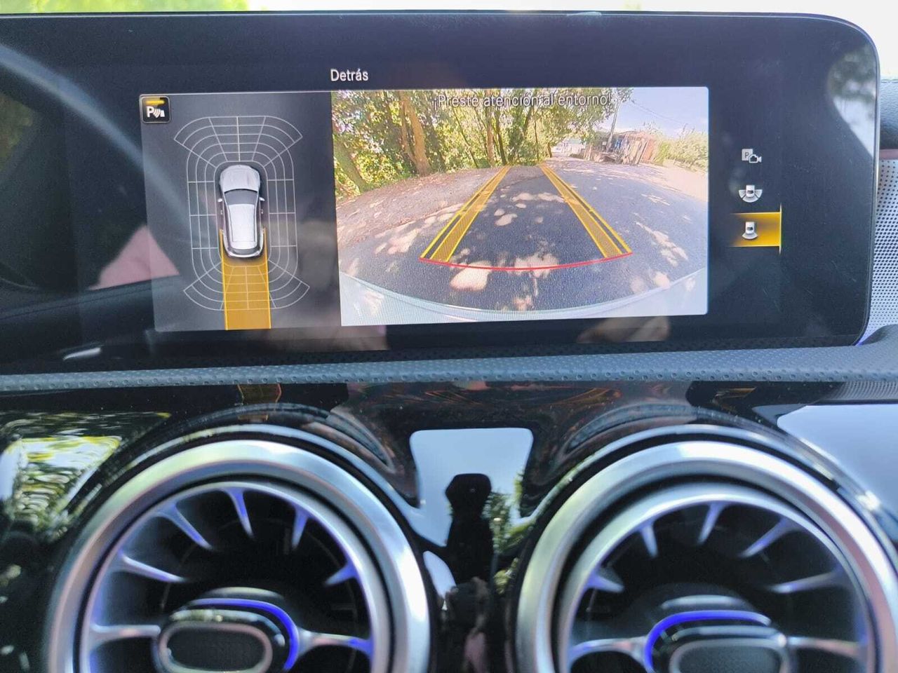 Mercedes CLA 200 D DCT SHOOTING BRAKE  - Foto 2