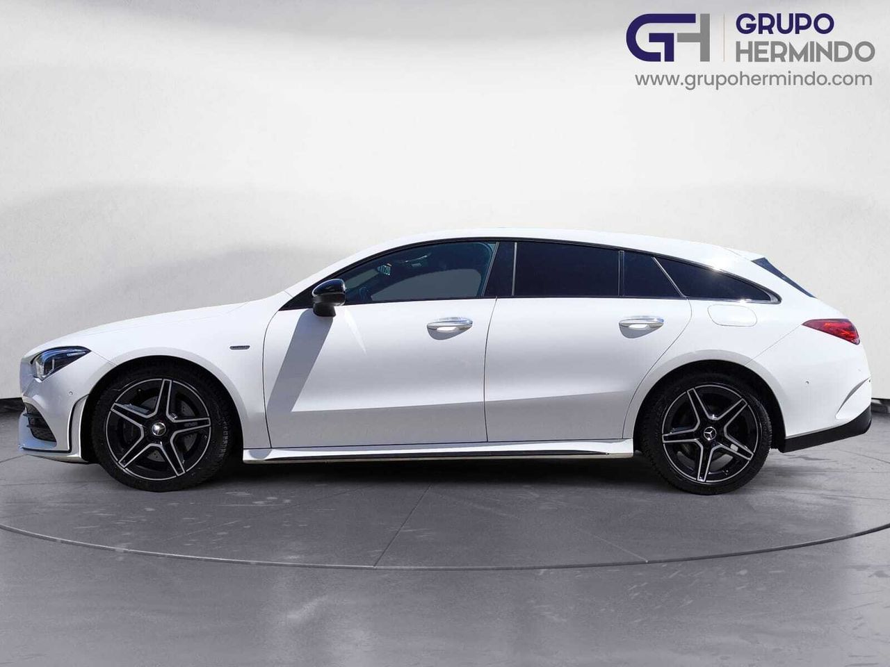 Mercedes CLA 200 D DCT SHOOTING BRAKE  - Foto 2