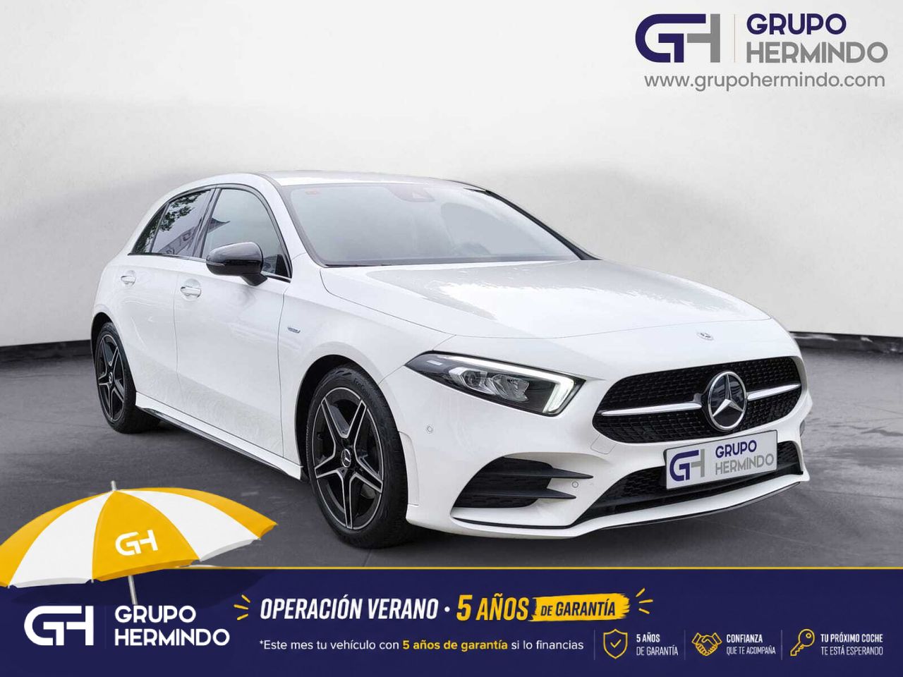 Mercedes Clase A 200 D AMG LINE + PAQUETE PREMIUM+ SMARTPHONE - Foto 2