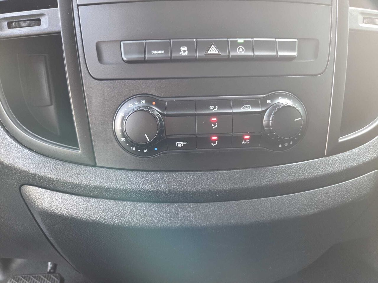 Mercedes Vito TOURER 114 CDI COMPACTA 2.0 135 CV AT9 E6dT  - Foto 2