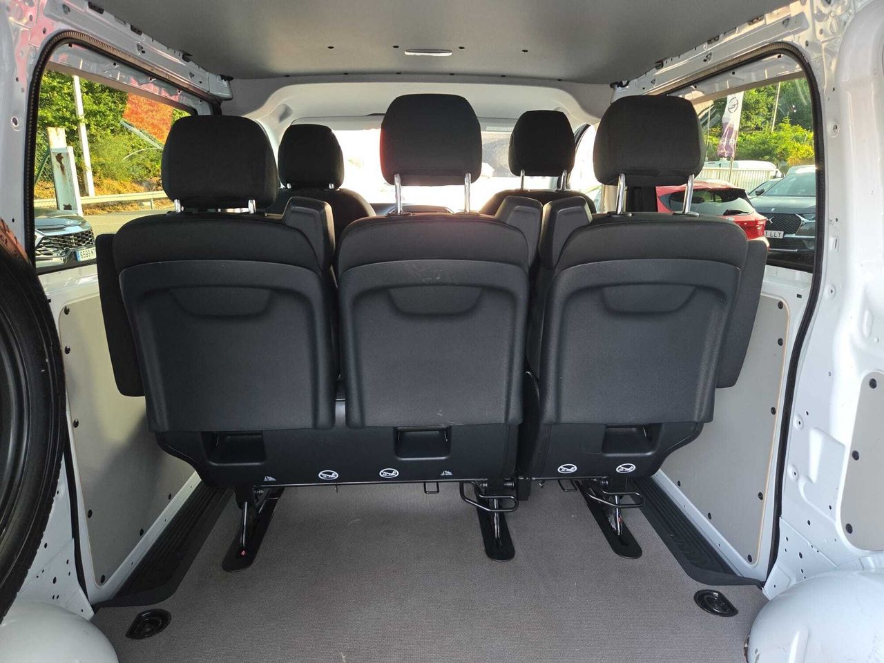 Mercedes Vito TOURER 114 CDI COMPACTA 2.0 135 CV AT9 E6dT  - Foto 2