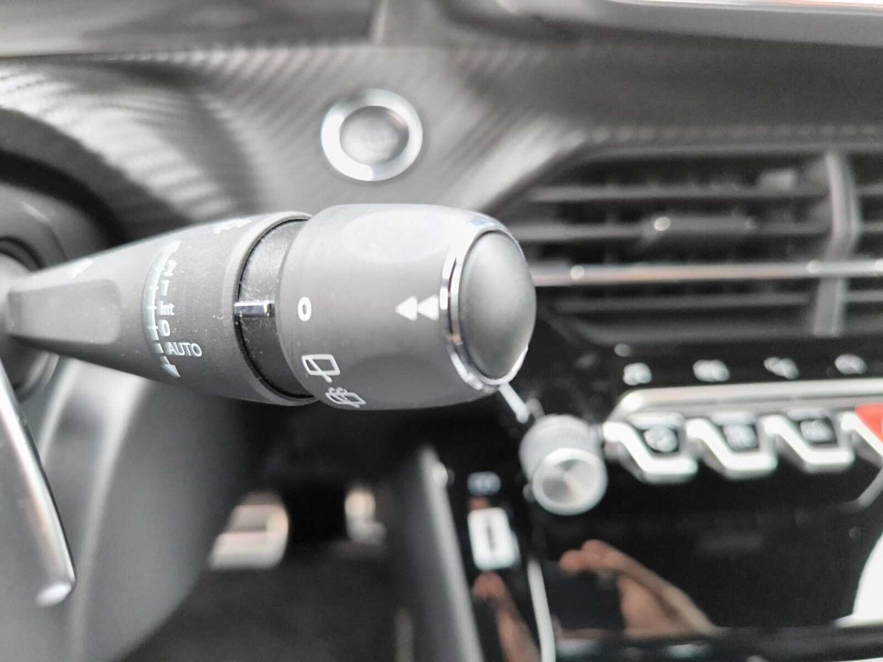 Peugeot 2008 GT BLUE HDI 130 CV EAT8  - Foto 2