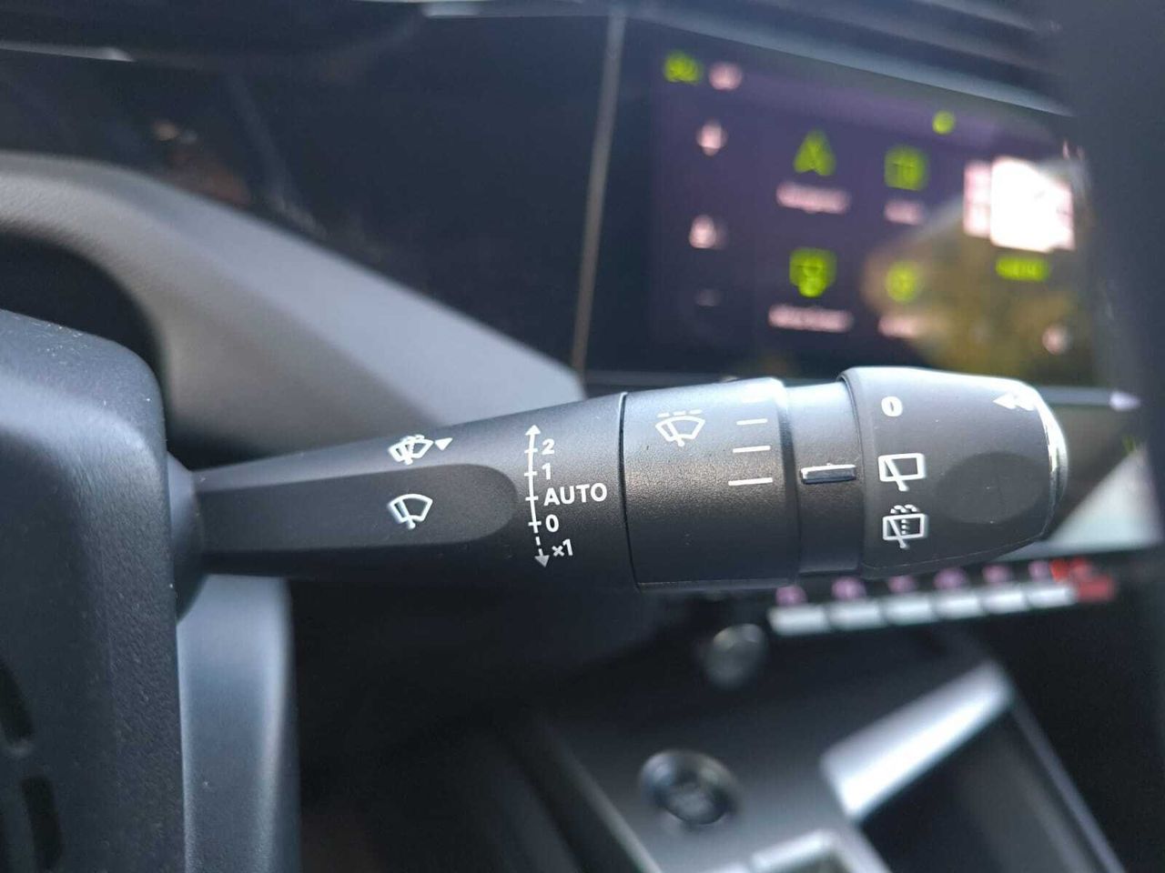 Peugeot 308 SW ALLURE BLUE HDI 130 CV  EAT8  - Foto 2