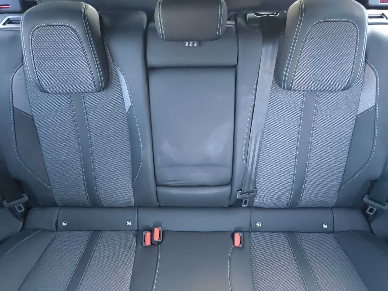 Peugeot 308 SW ALLURE BLUE HDI 130 CV  EAT8  - Foto 2