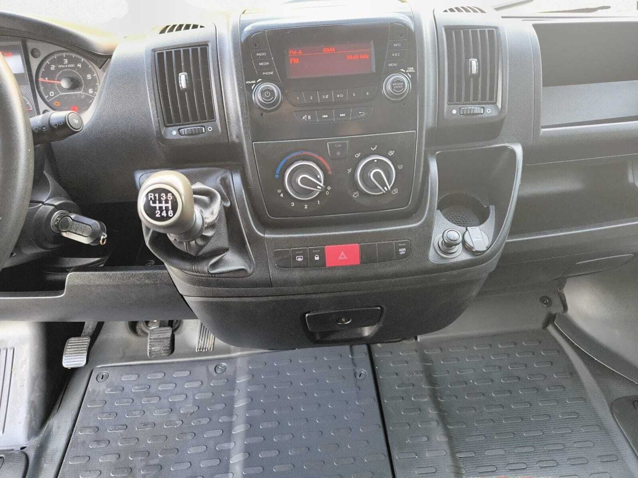 Peugeot Boxer FG 335 L2 H2 BLUE HDI 130 CV  - Foto 2