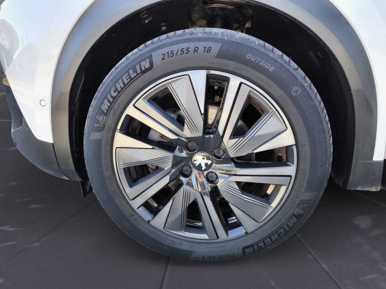 Peugeot e-2008 GT ELECTRICO 136 CV  - Foto 2