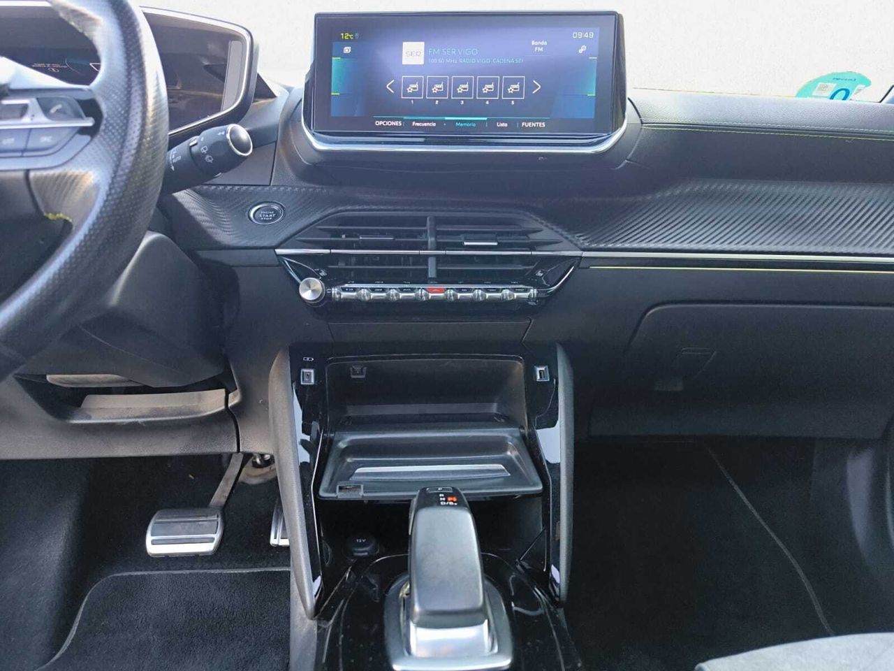 Peugeot e-2008 GT ELECTRICO 136 CV  - Foto 2