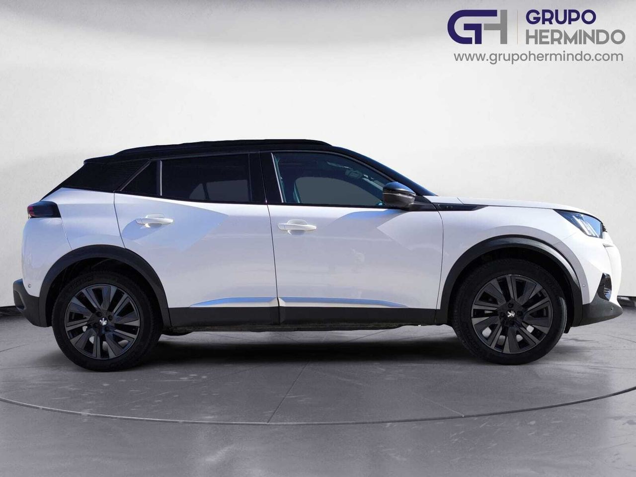 Peugeot e-2008 GT ELECTRICO 136 CV  - Foto 2