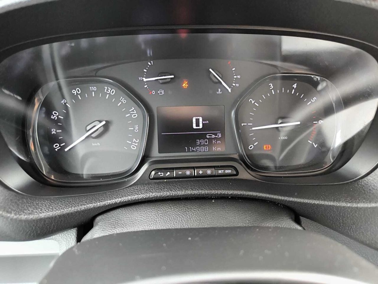 Peugeot Expert COMBI BLUE HDI 120 CV LONG 8 PLAZAS  - Foto 2