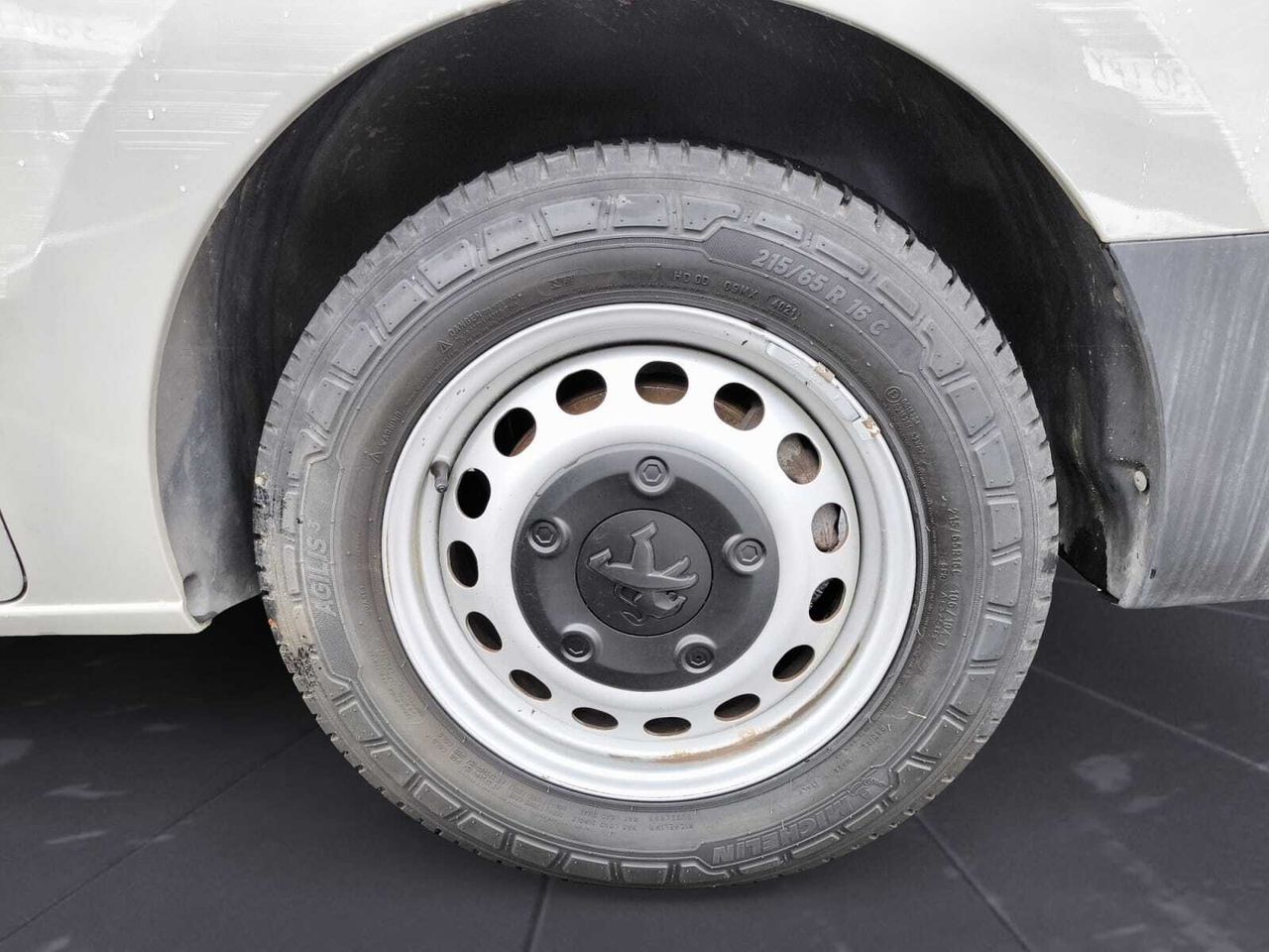 Peugeot Expert COMBI BLUE HDI 120 CV LONG 8 PLAZAS  - Foto 2