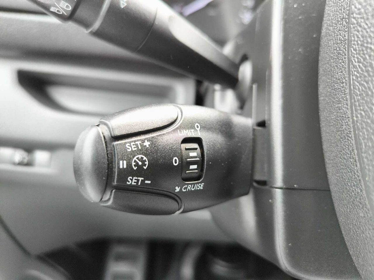 Peugeot Expert COMBI BLUE HDI 120 CV LONG 8 PLAZAS  - Foto 2