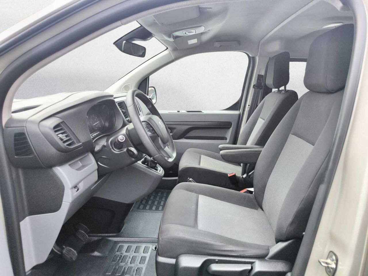 Peugeot Expert COMBI BLUE HDI 120 CV LONG 8 PLAZAS  - Foto 2