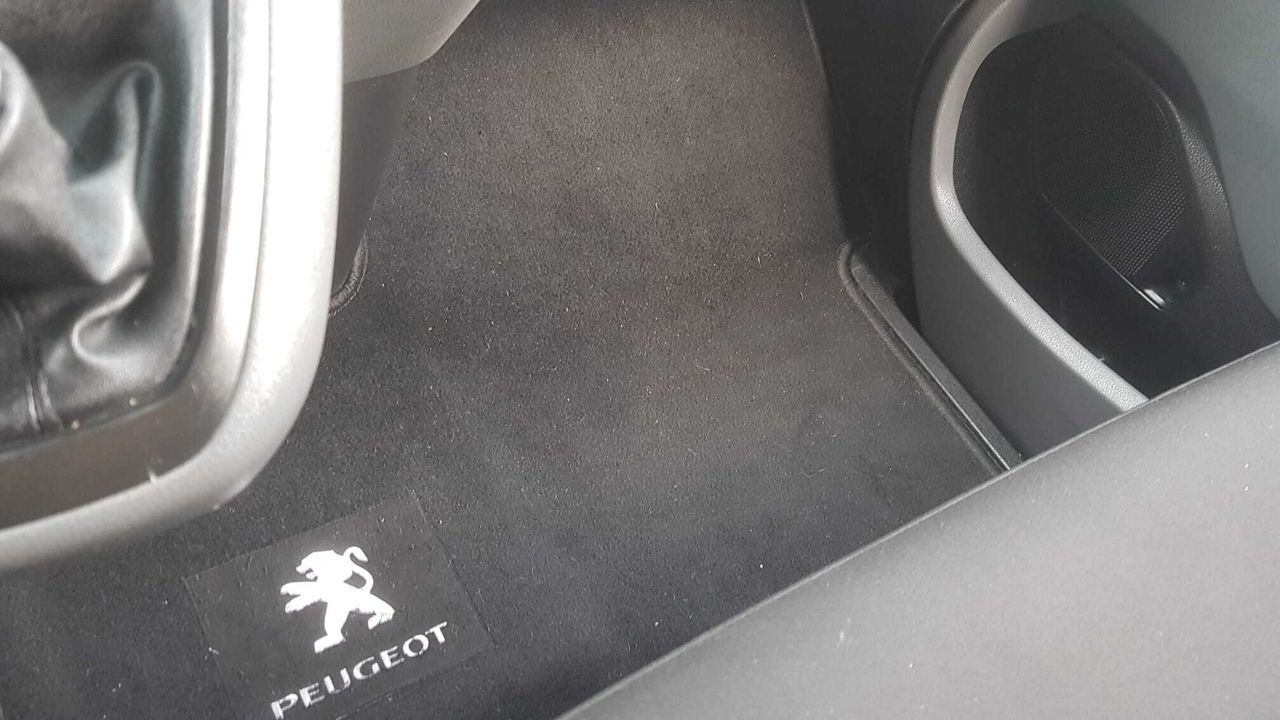 Peugeot Expert COMBI BLUE HDI 120 CV MAN 6 VEL STANDARD  - Foto 2