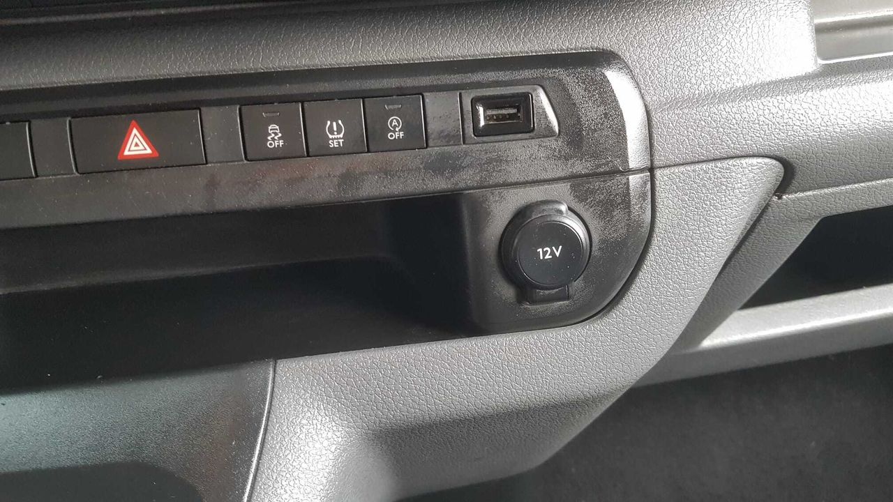 Peugeot Expert COMBI BLUE HDI 120 CV MAN 6 VEL STANDARD  - Foto 2