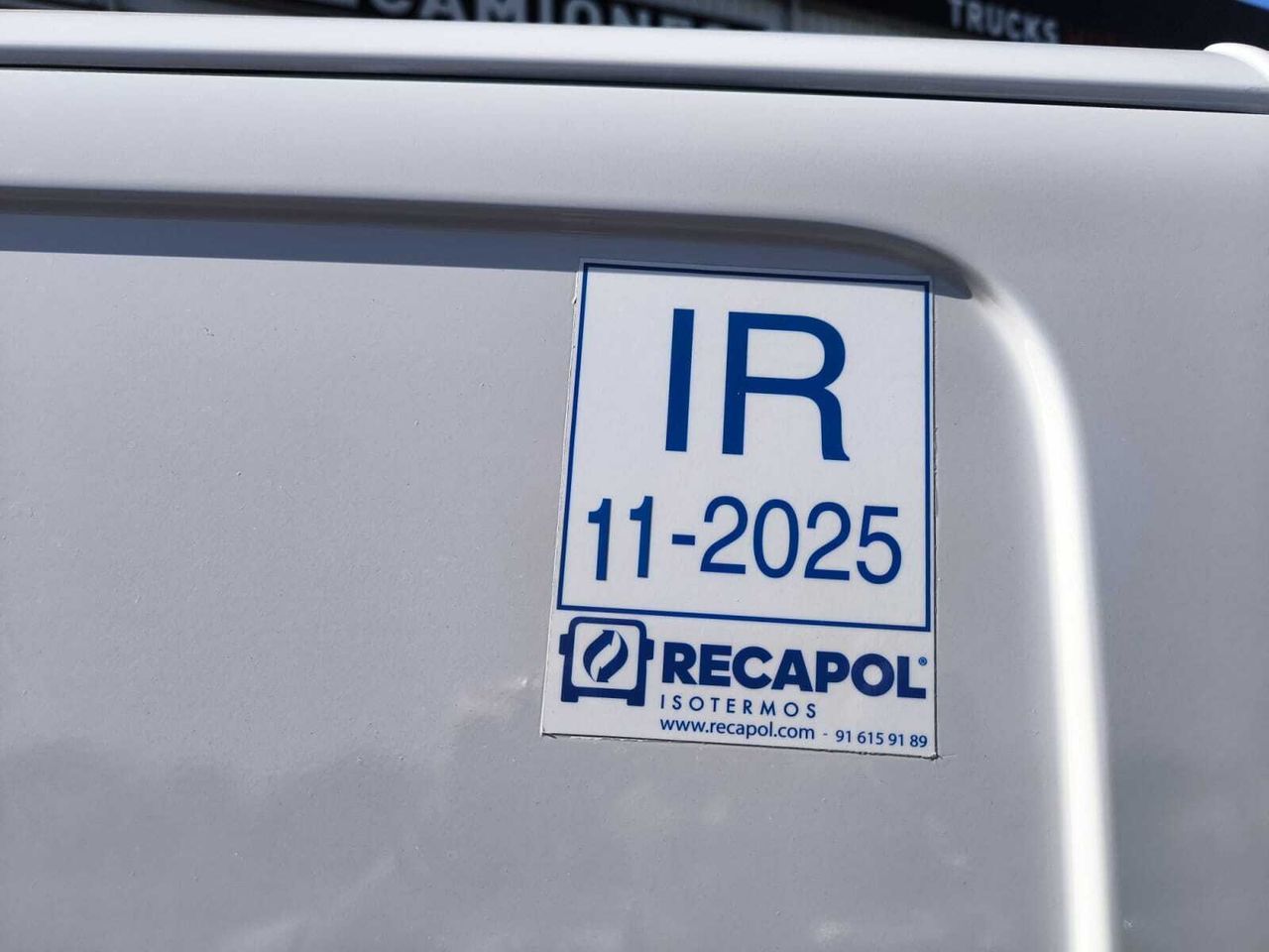 Peugeot Expert FG ISOTERMO PRO BLUE HDI 120 CV STANDARD  - Foto 2