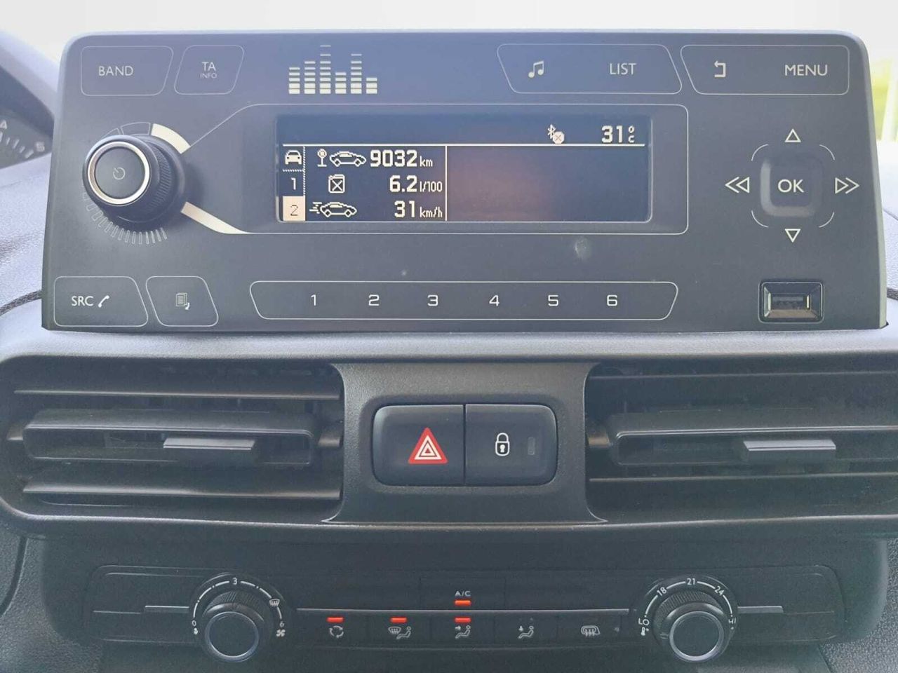 Peugeot Partner FG PRO STANDARD 600 KG BLUE HDI 75 CV  - Foto 2