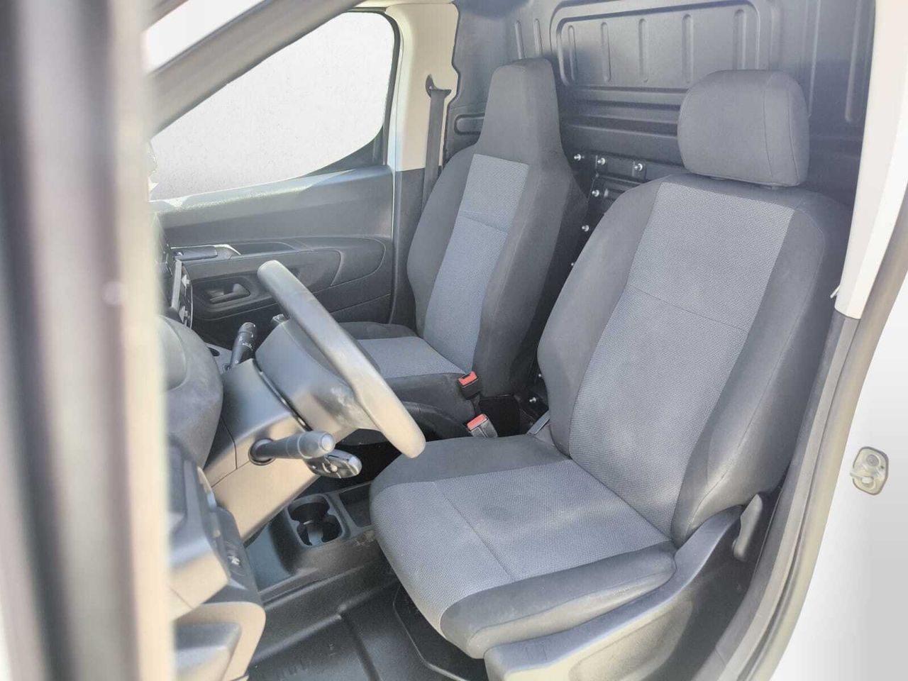 Peugeot Partner FG PRO STANDARD 600 KG BLUE HDI 75 CV  - Foto 2