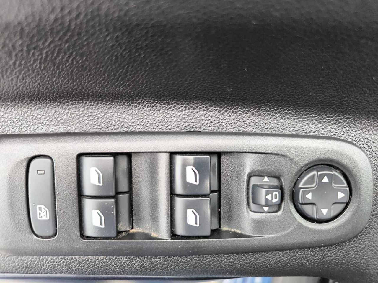 Peugeot Rifter ALLURE BLUE HDI 100 CV STANDARD  - Foto 2