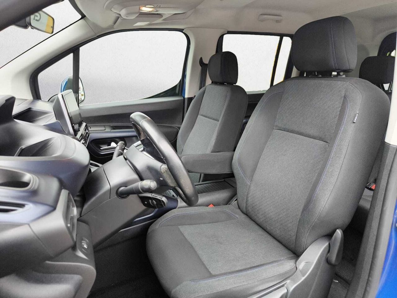 Peugeot Rifter ALLURE BLUE HDI 100 CV STANDARD  - Foto 2