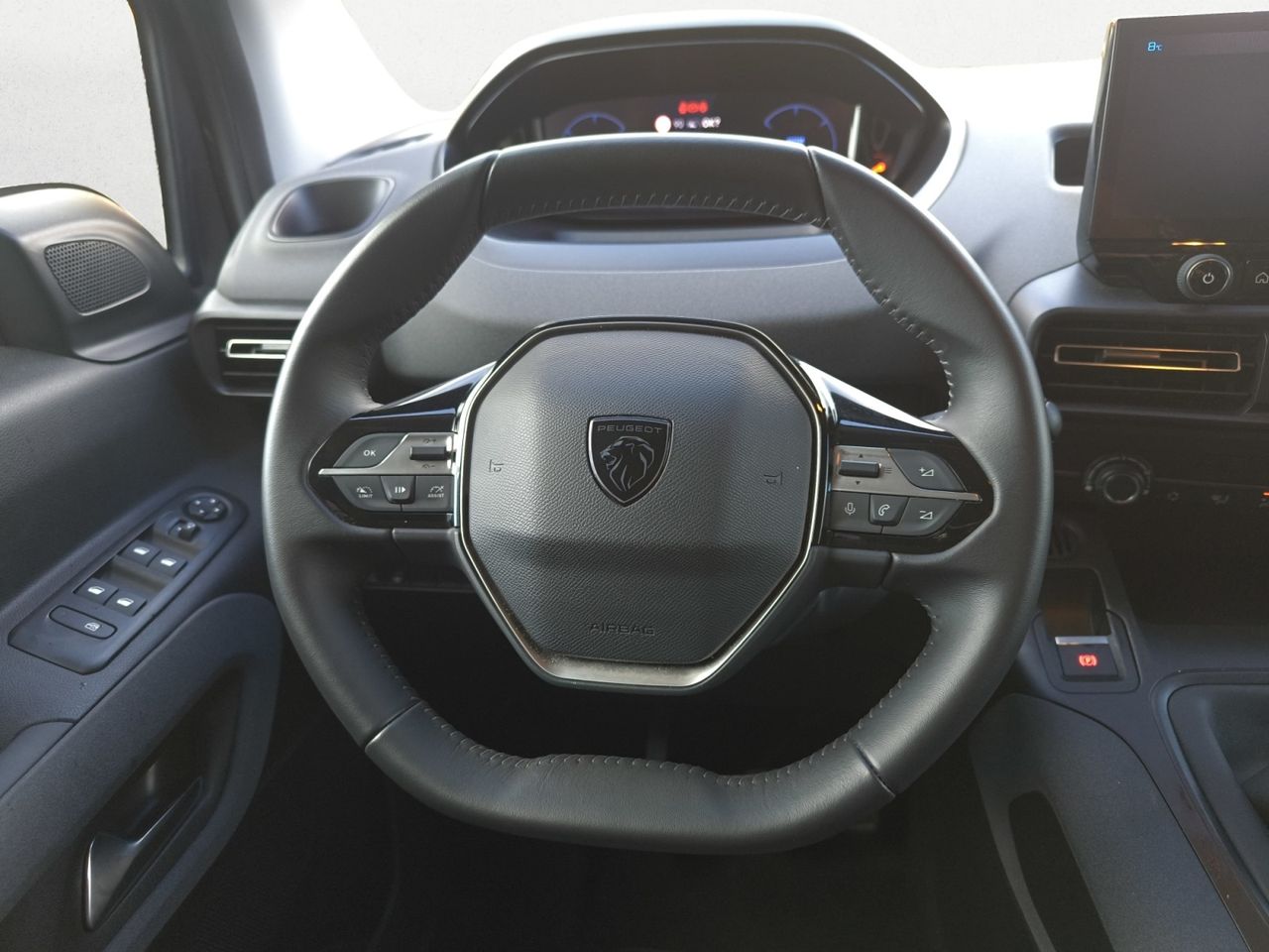 Peugeot Rifter ALLURE BUSINESS STANDARD BLUE HDI 100 CV  - Foto 2