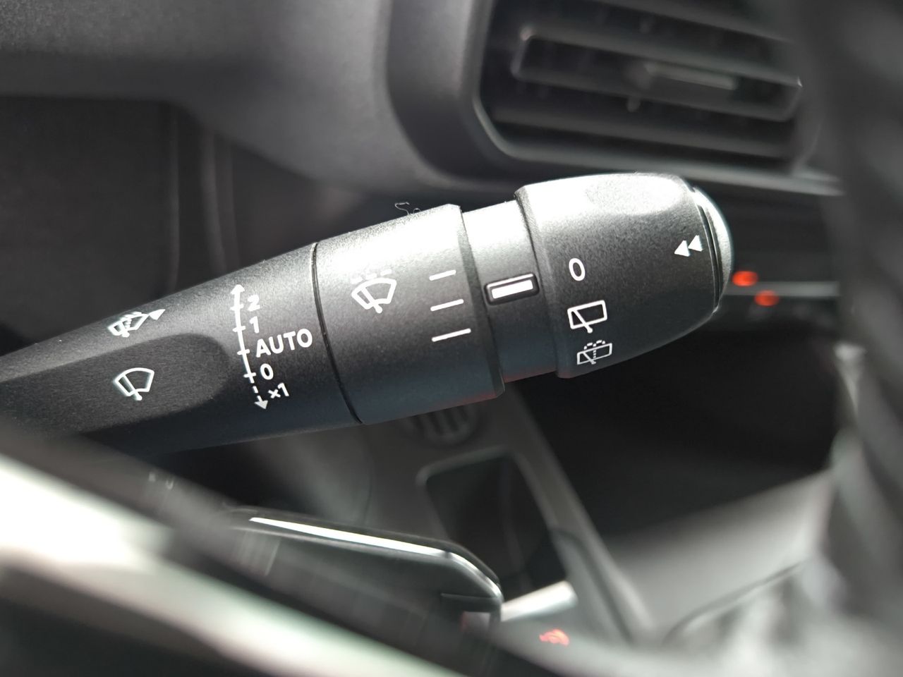 Peugeot Rifter ALLURE BUSINESS STANDARD BLUE HDI 100 CV  - Foto 2