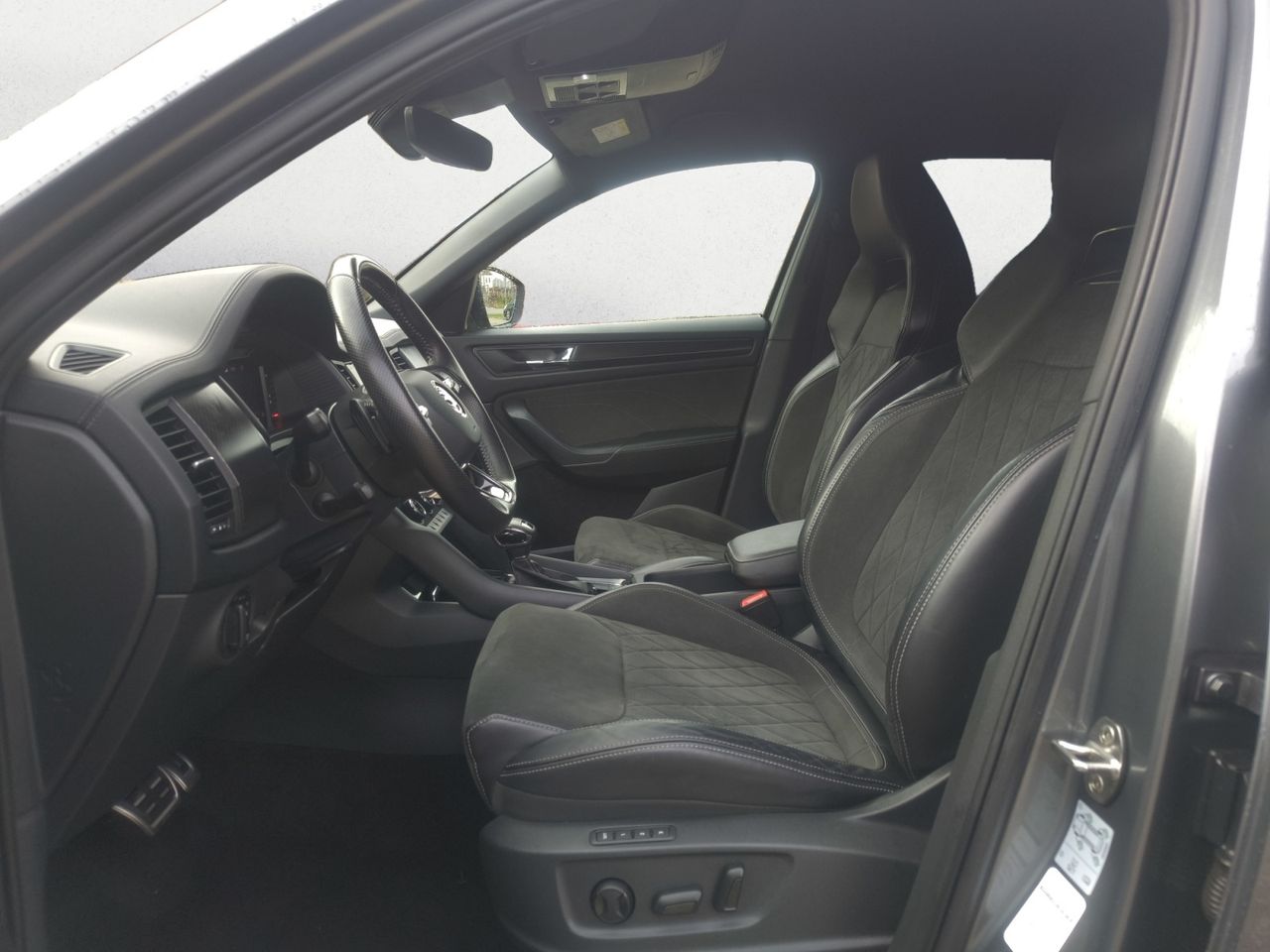 Skoda Kodiaq 2.0 TDI 150 CV DSG 4X2 SPORTLINE + PACK CONFORT 7 PLAZAS  - Foto 2