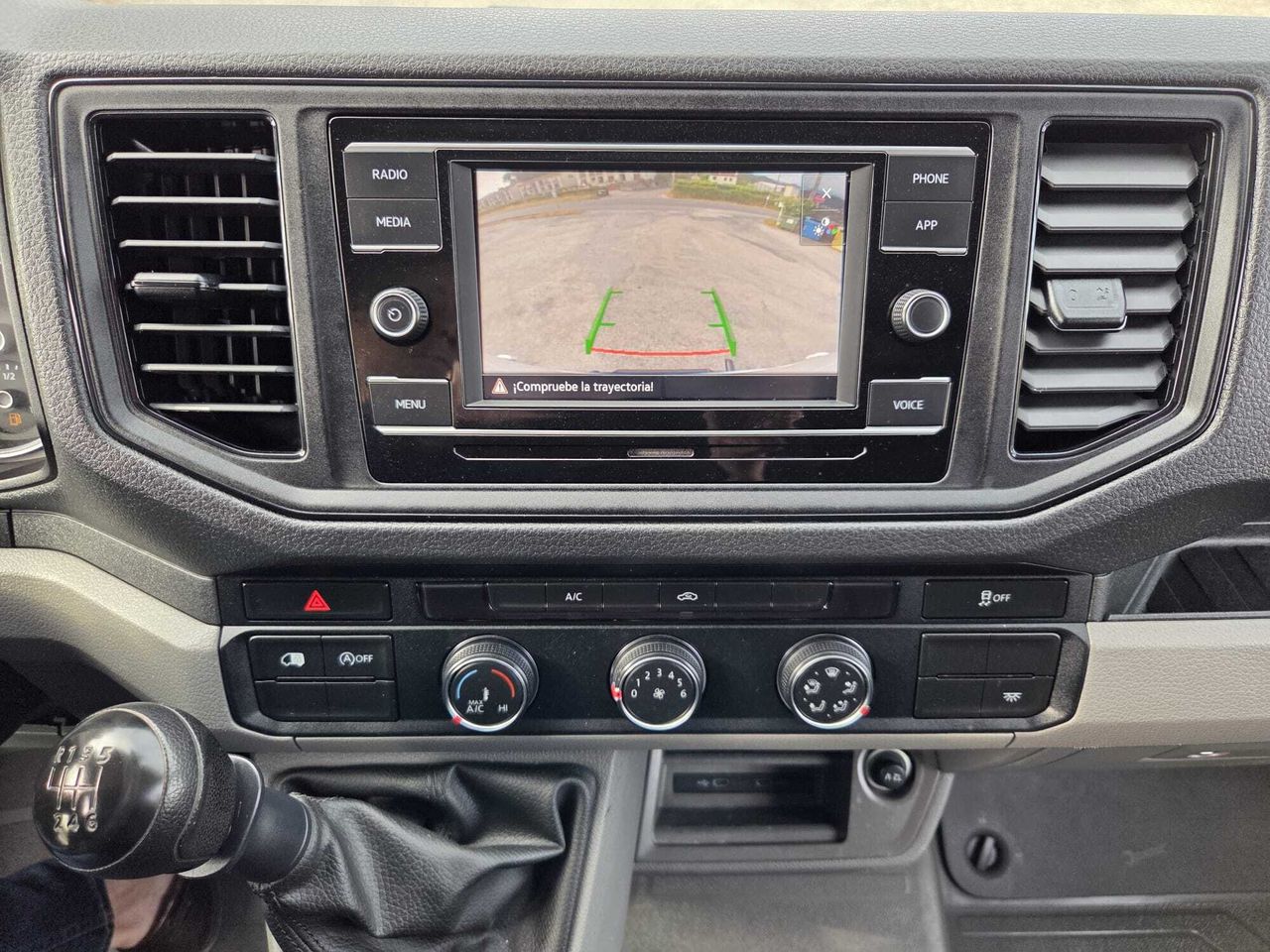 Volkswagen Crafter 30 FG BATALLA MEDIA L3 H2 BLUE HDI 140 CV 3000 KG  - Foto 2