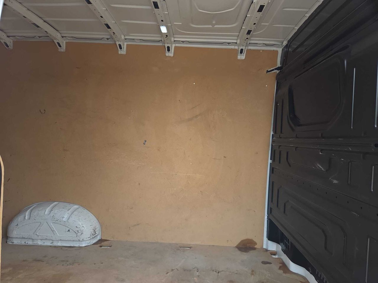 Volkswagen Crafter 30 FG BATALLA MEDIA L3 H2 BLUE HDI 140 CV 3000 KG  - Foto 2