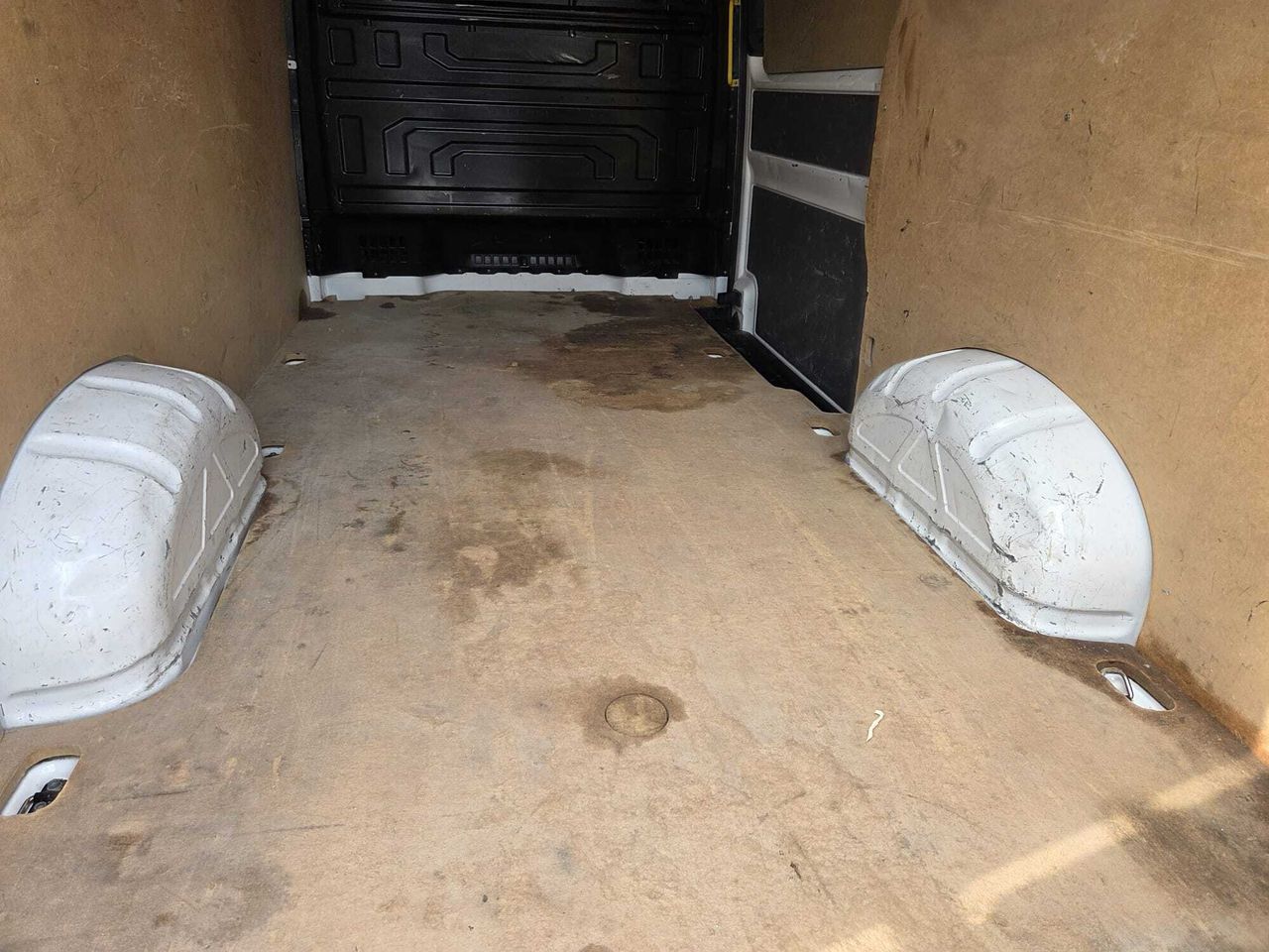 Volkswagen Crafter 30 FG BATALLA MEDIA L3 H2 BLUE HDI 140 CV 3000 KG  - Foto 2