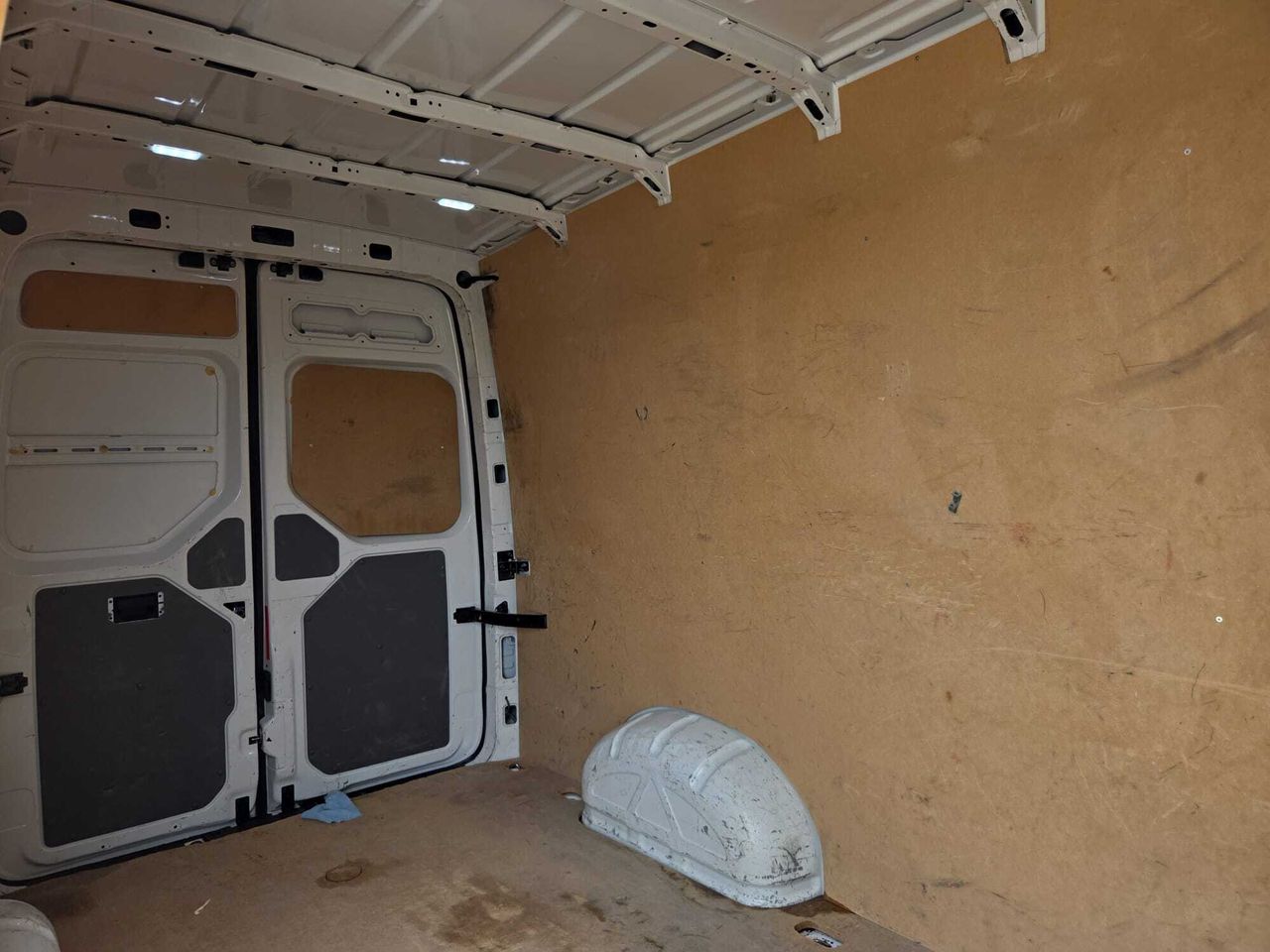 Volkswagen Crafter 30 FG BATALLA MEDIA L3 H2 BLUE HDI 140 CV 3000 KG  - Foto 2