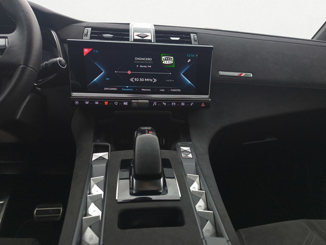 DS DS 7 Crossback E TENSE 300 4X4 PERFORMANCE LINE  - Foto 2