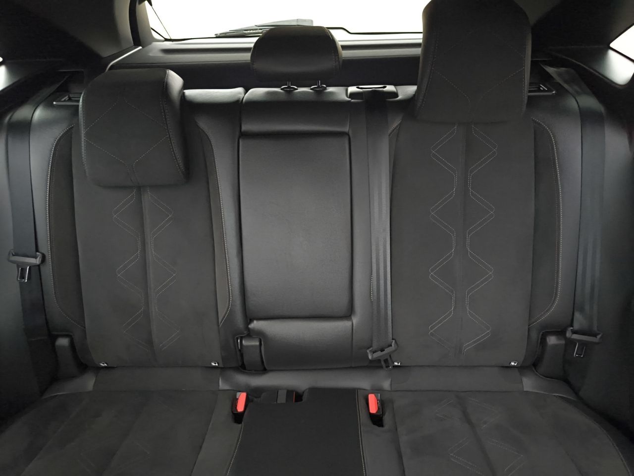 DS DS 7 Crossback E TENSE 300 4X4 PERFORMANCE LINE  - Foto 2