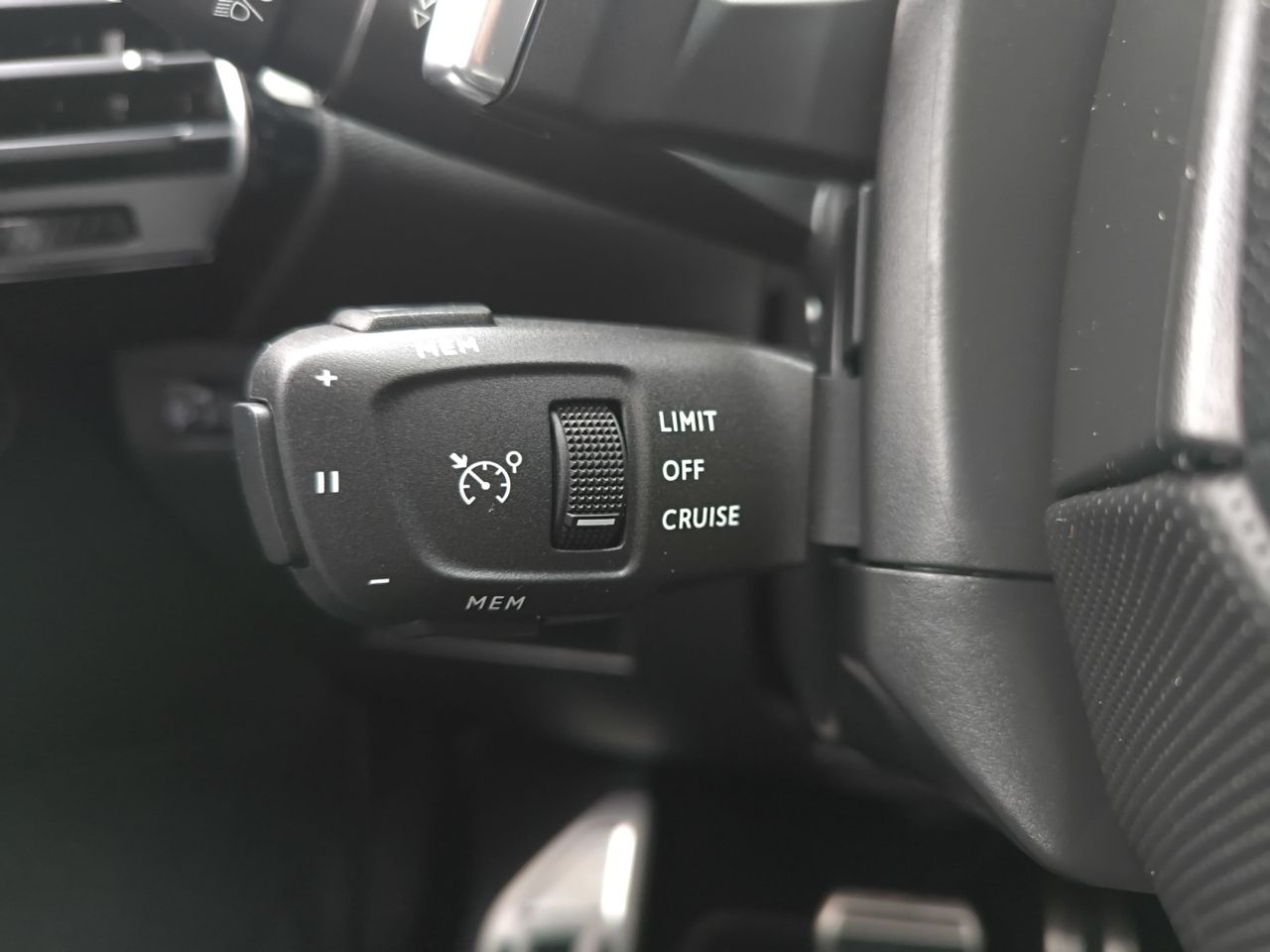 DS DS 7 Crossback E TENSE 300 4X4 PERFORMANCE LINE  - Foto 2