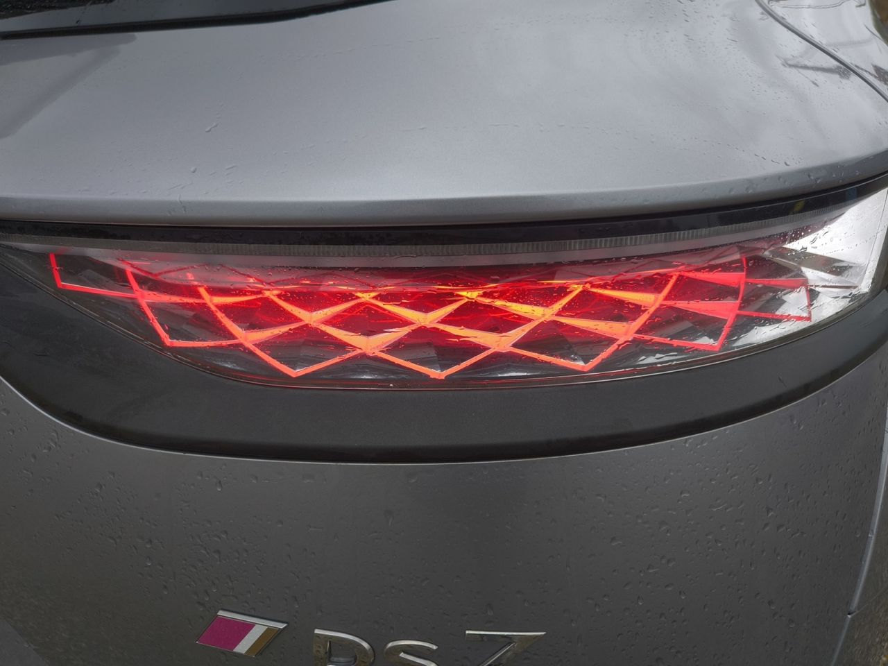 DS DS 7 Crossback E TENSE 300 4X4 PERFORMANCE LINE  - Foto 2