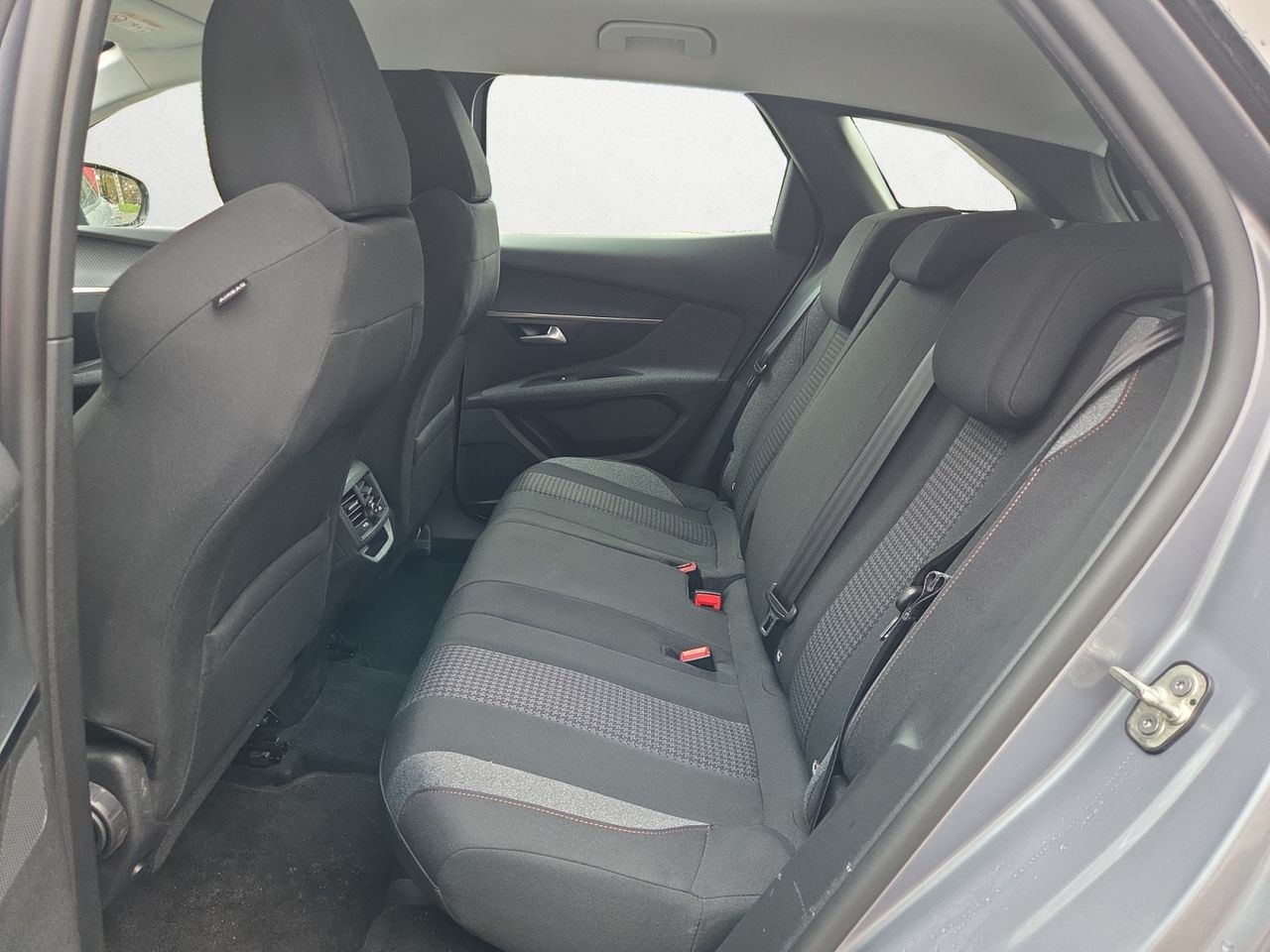 Peugeot 3008 ACTIVE PURE TECH 130 CV   - Foto 2