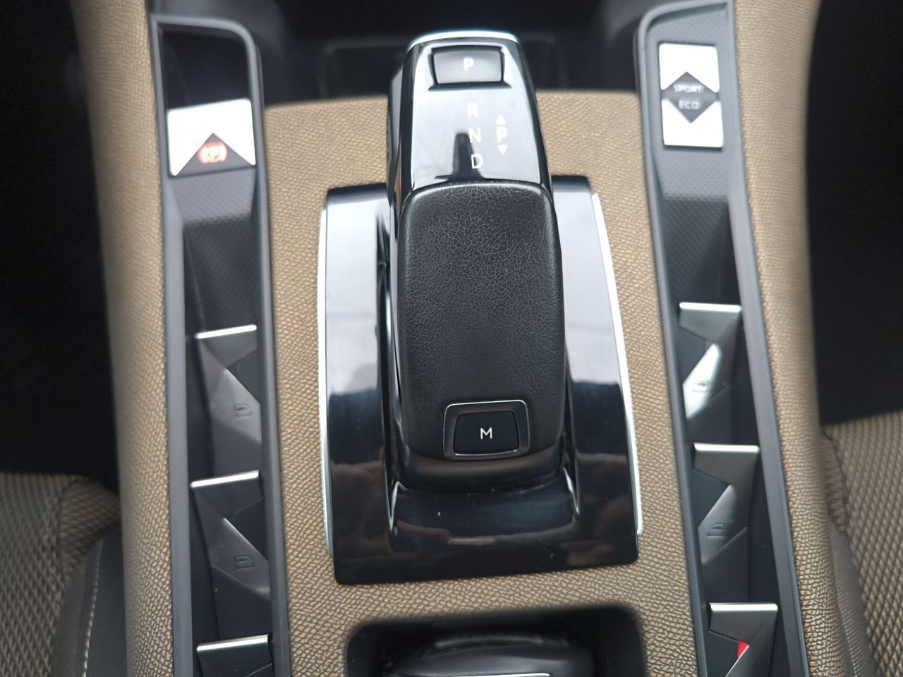 DS DS 7 Crossback BLUE HDI 130 AUT SO CHIC  - Foto 2