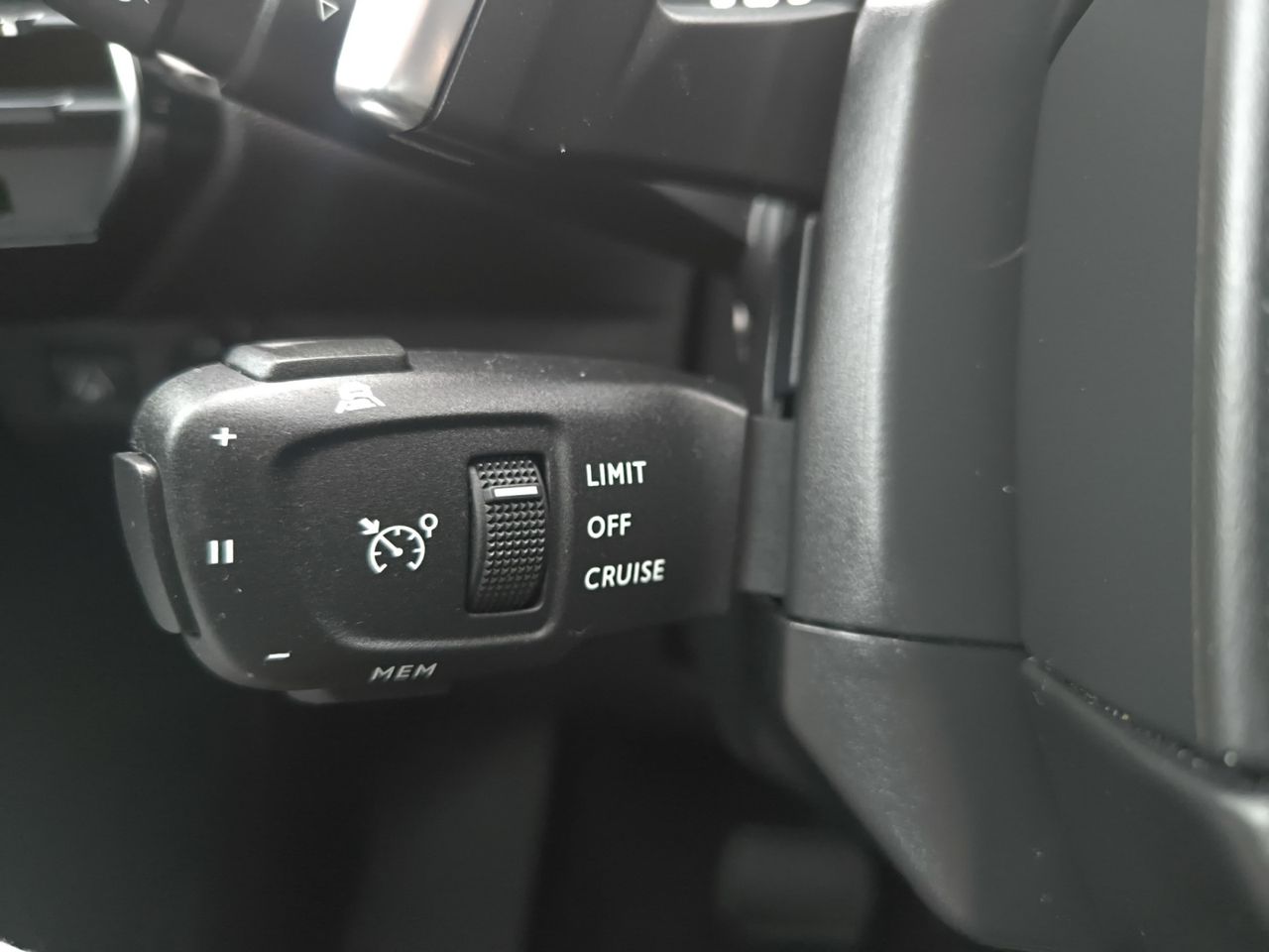 DS DS 7 Crossback BLUE HDI 130 AUT SO CHIC  - Foto 2