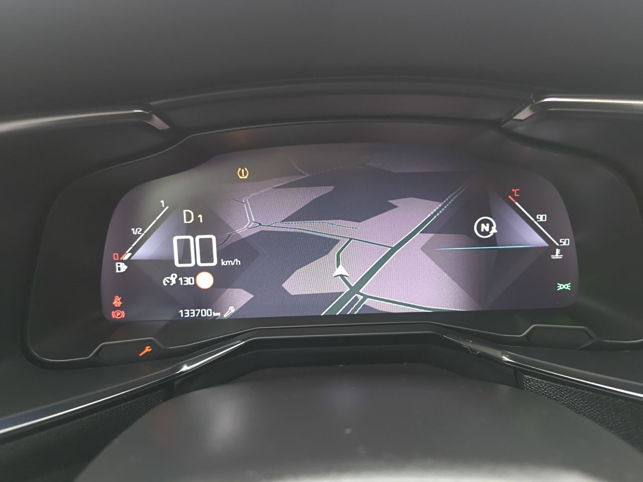 DS DS 7 Crossback BLUE HDI 130 AUT SO CHIC  - Foto 2