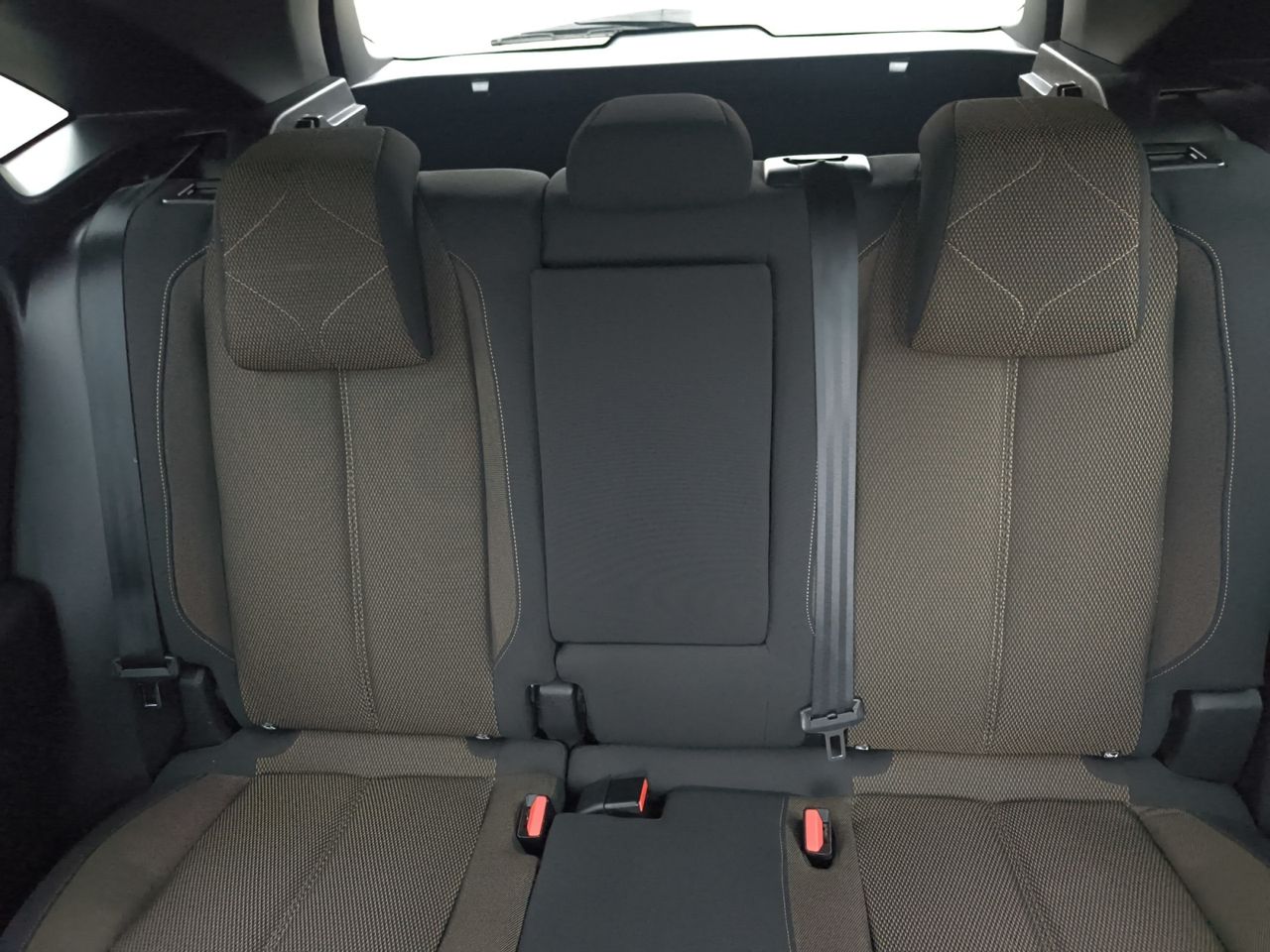 DS DS 7 Crossback BLUE HDI 130 AUT SO CHIC  - Foto 2