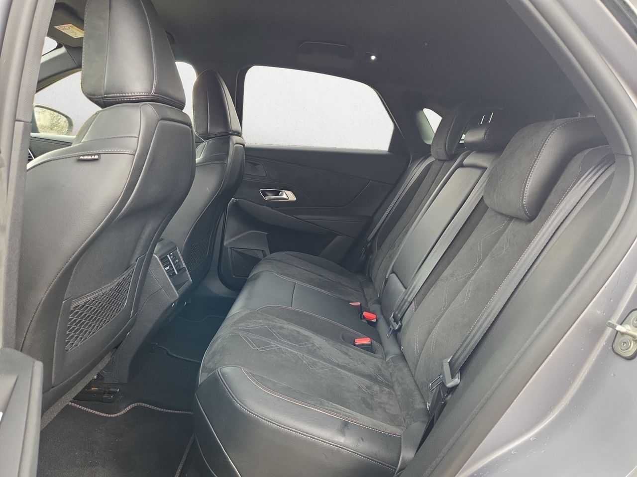 DS DS 7 Crossback E TENSE 300 4X4 PERFORMANCE LINE  - Foto 2