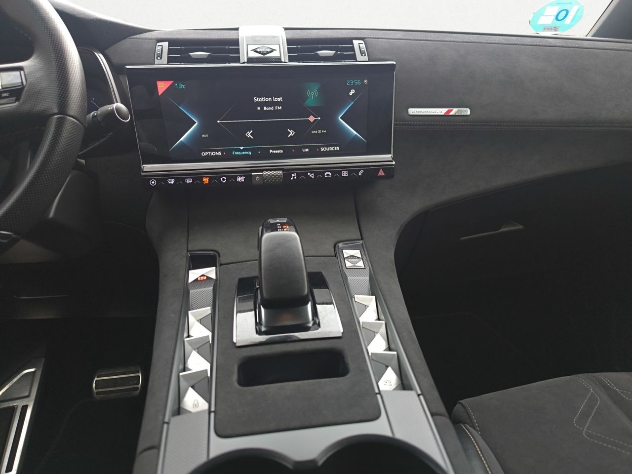 DS DS 7 Crossback E TENSE 300 4X4 PERFORMANCE LINE  - Foto 2