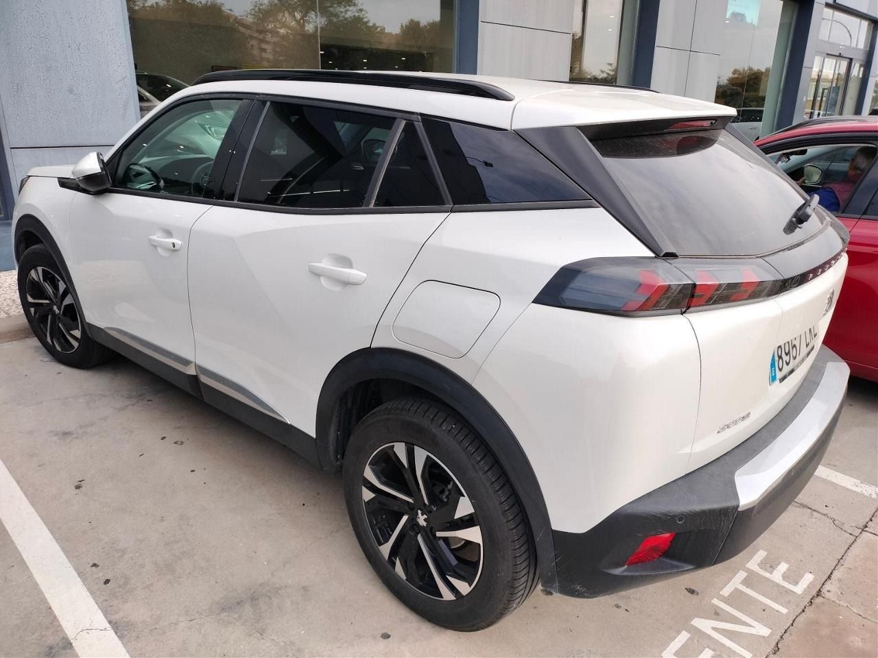 Peugeot 2008 ALLURE PURE TECH 100 CV  - Foto 2