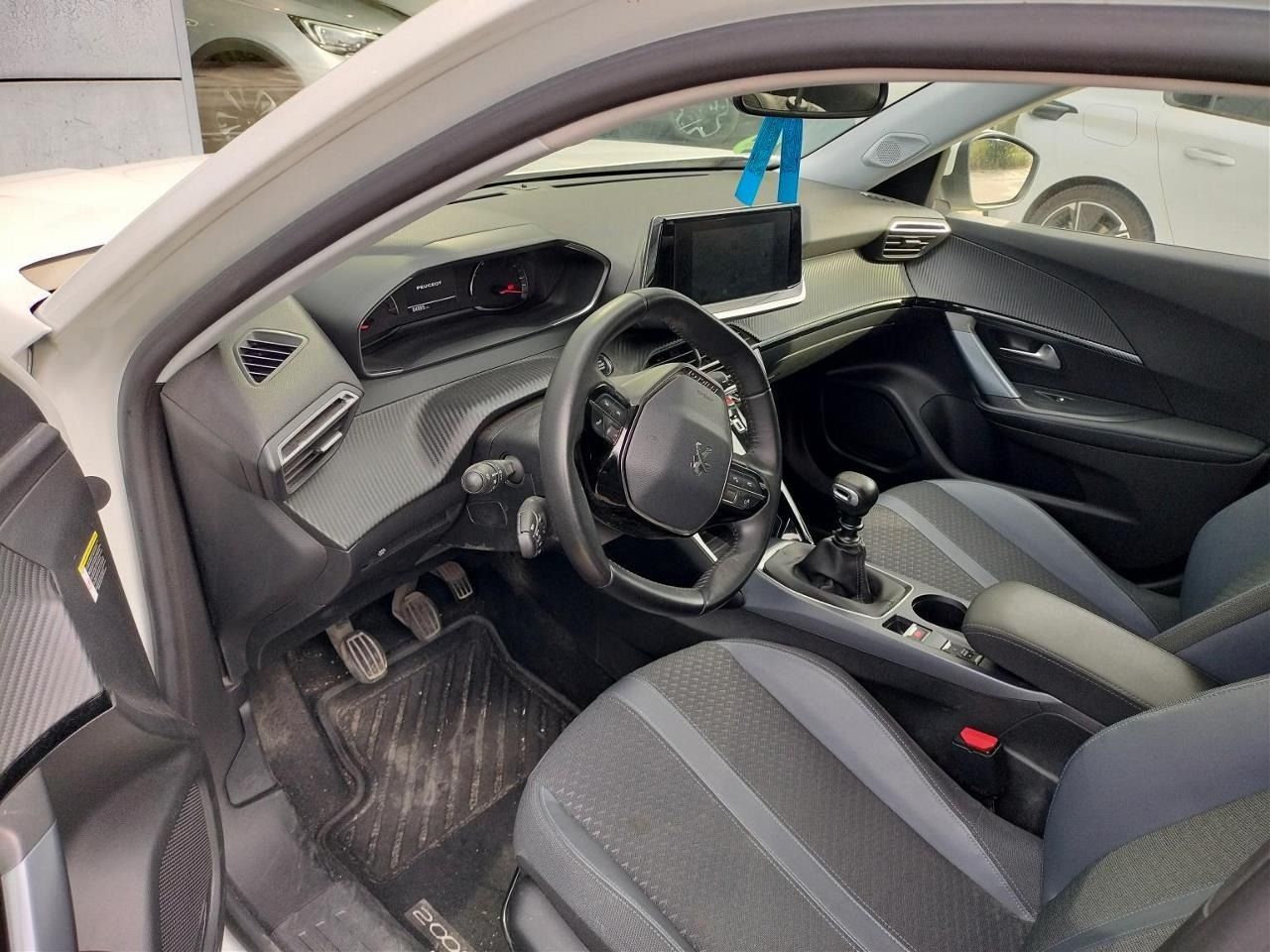 Peugeot 2008 ALLURE PURE TECH 100 CV  - Foto 2